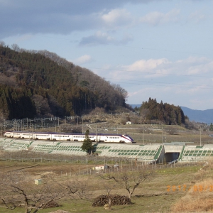 奥羽本線庭坂駅・赤岩駅間　法面補強工事